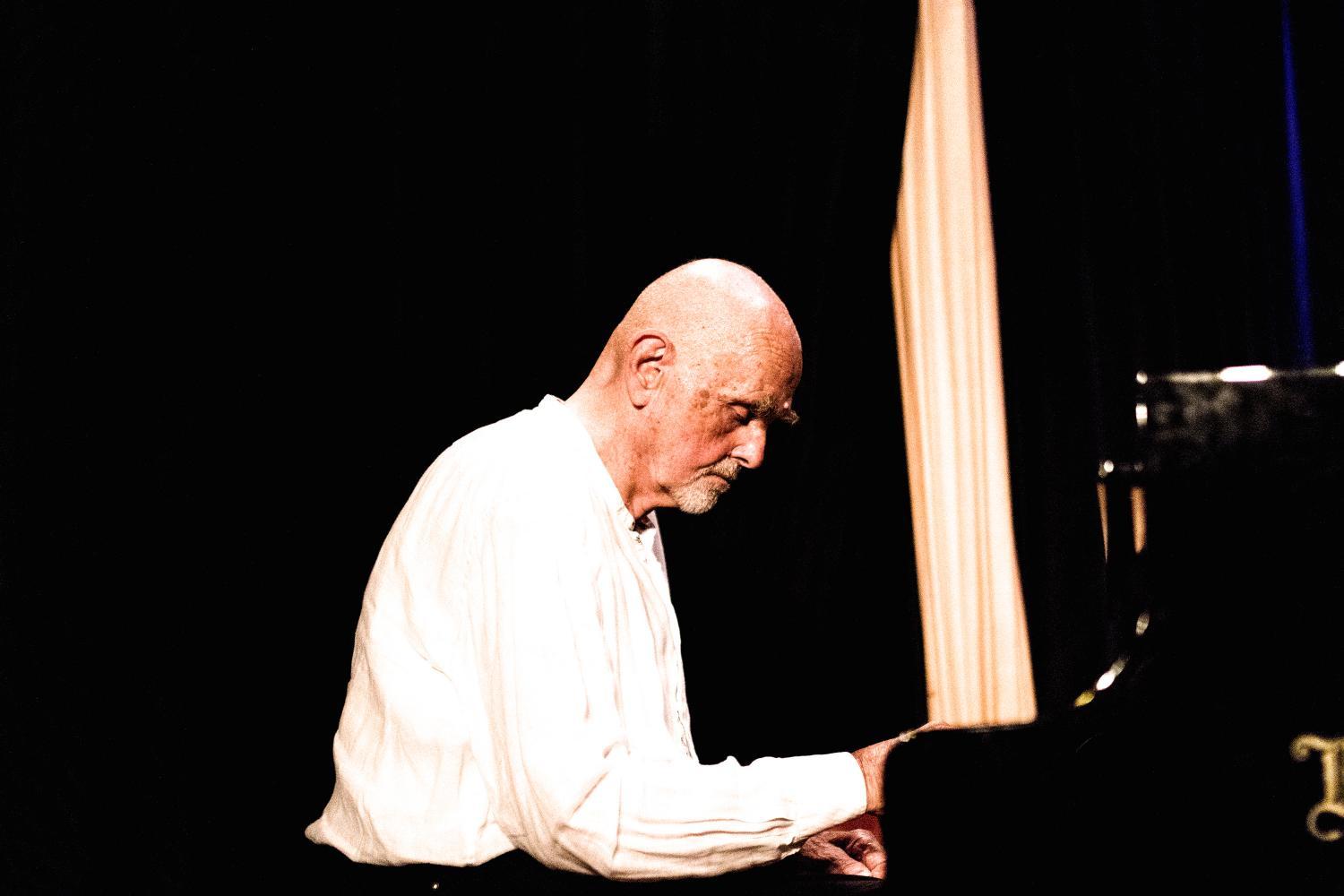 Roedelius at the piano